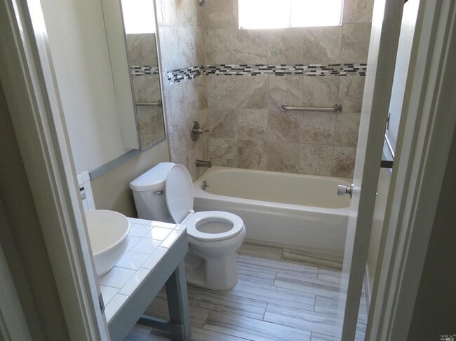 Building Photo - 1255 Whitehall Way