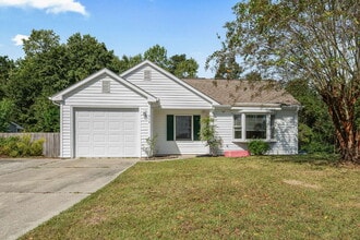 Building Photo - 314 Pebble Ln