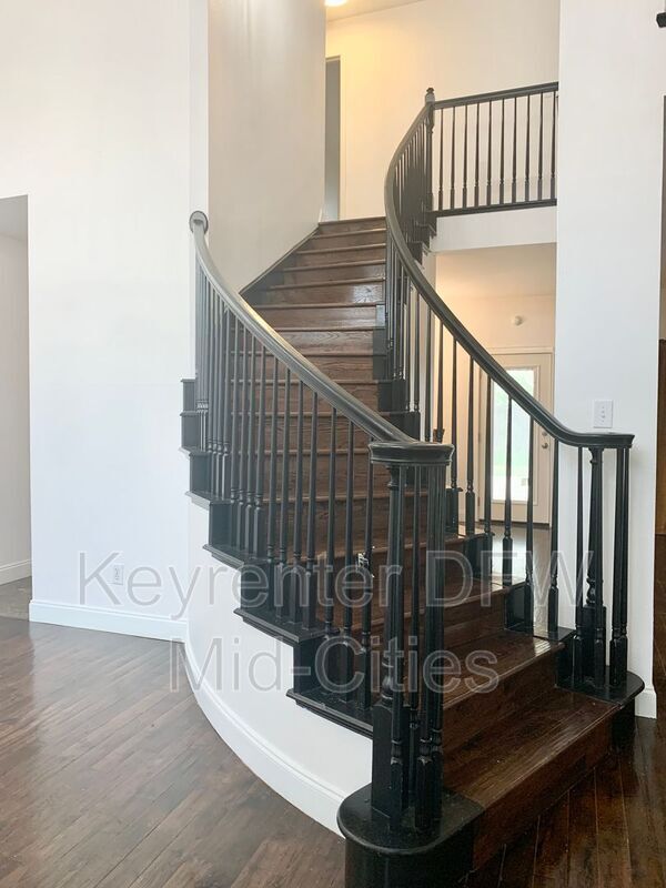 Building Photo - 5814 Gloucester Ct