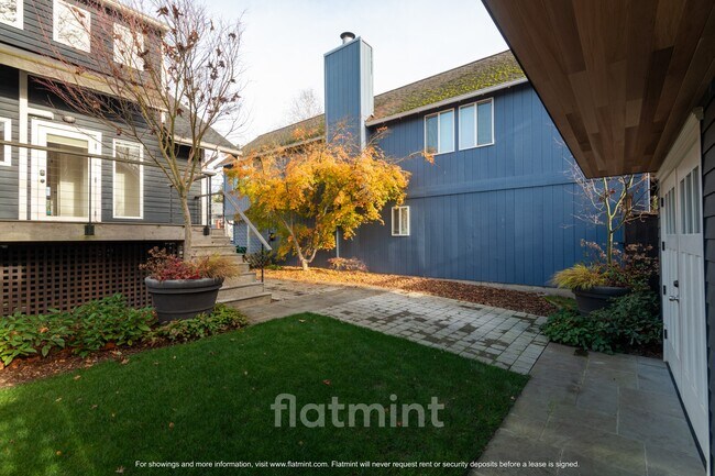 Building Photo - 2315 N 56th St