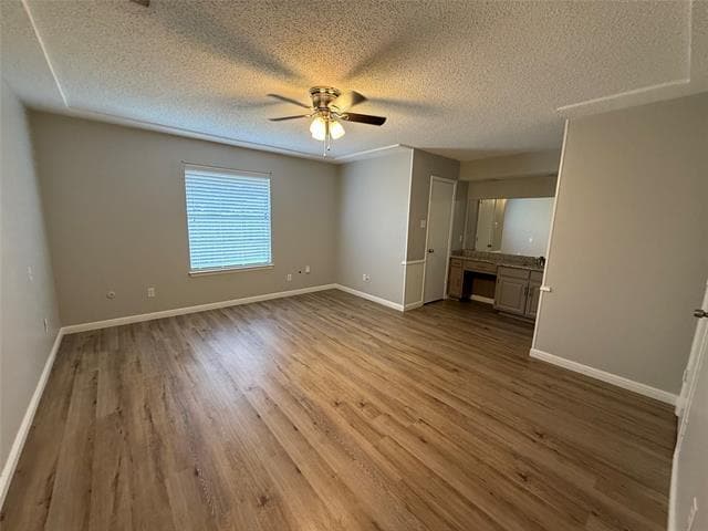 Building Photo - 5912 Pleasant Hill Dr