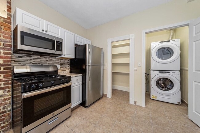 Building Photo - 20 Ridgecrest Ter