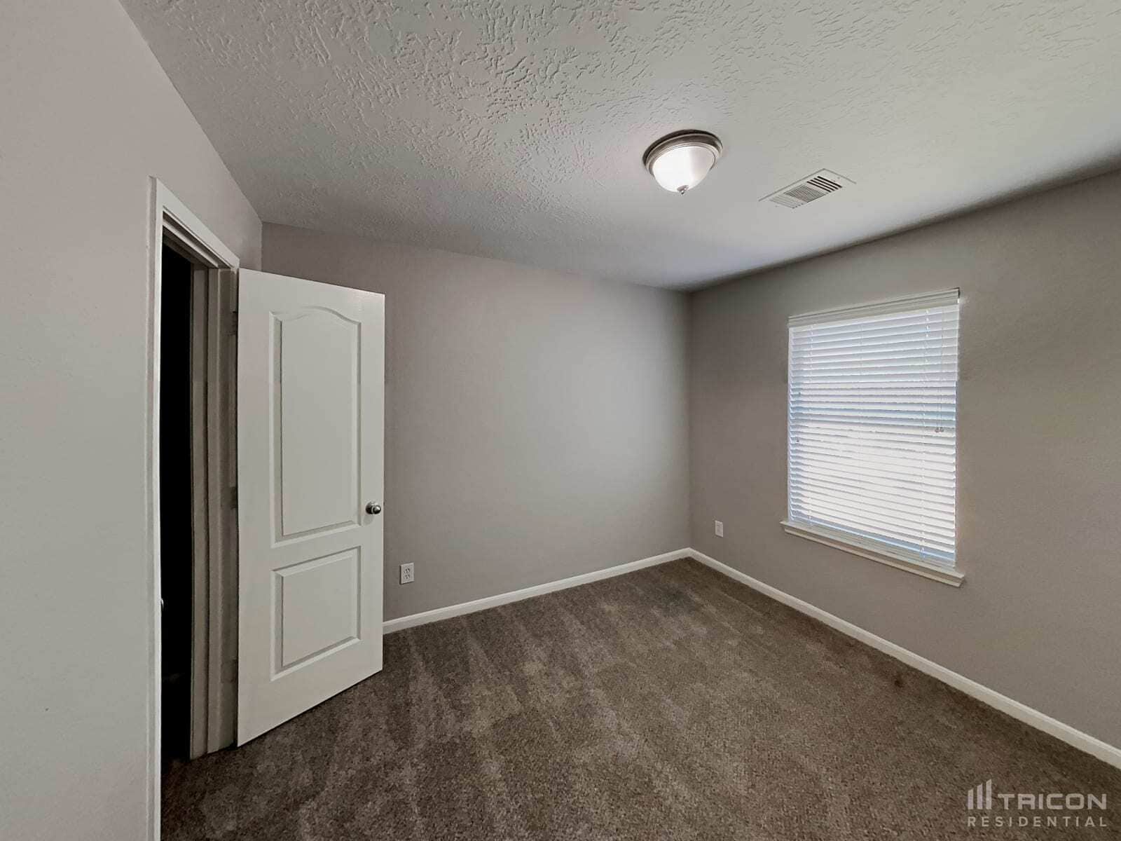 Building Photo - 6811 Rustic Pecan Ln