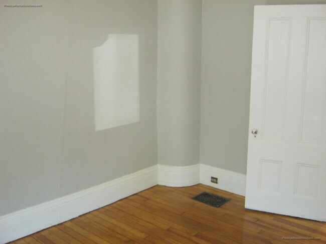 Building Photo - 16 Central Ave