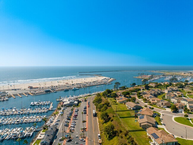 Building Photo - 1200 Harbor Dr N