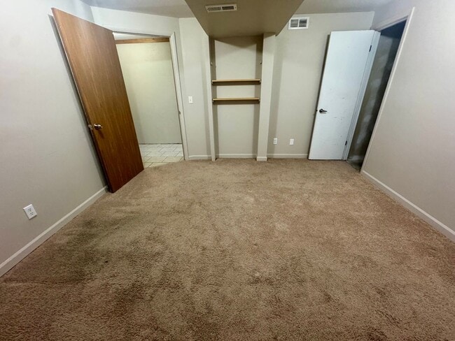 Building Photo - 3 Bedroom 2.5 Bath home in Troy, MO!