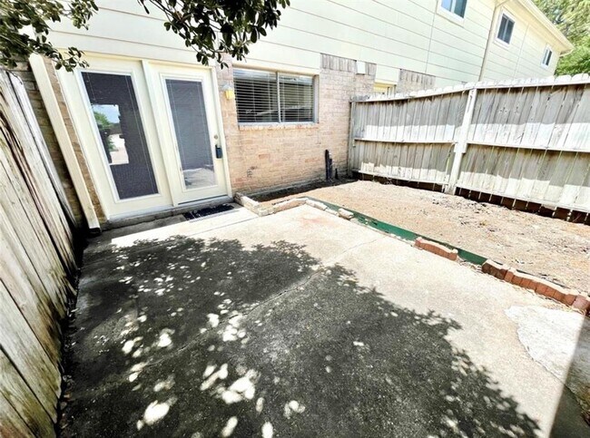 Building Photo - 3948 Laura Leigh Dr