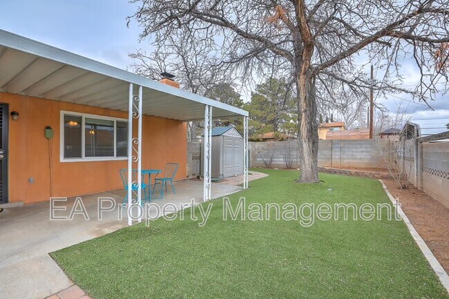 Building Photo - 9308 Gutierrez Rd NE