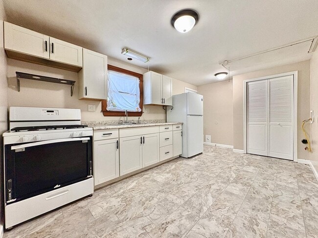 Building Photo - 3402 Woldhaven Dr