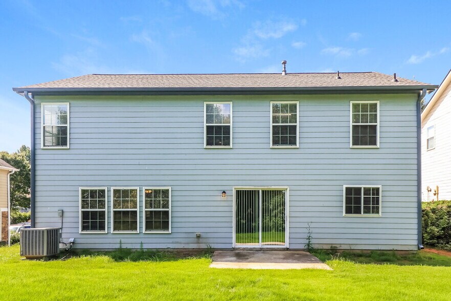 Building Photo - 495 Branch Valley Dr