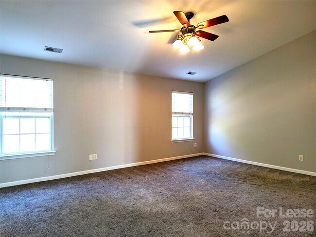 Building Photo - 12444 Caracara Ct