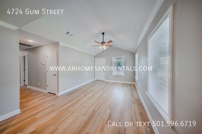 Building Photo - 4724 Gum St