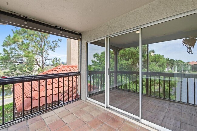 Building Photo - 2400 Feather Sound Dr