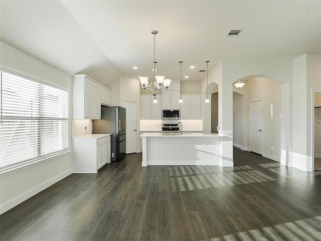 Building Photo - 2614 W Argyle Ln