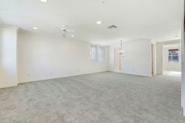 Building Photo - 441 Amador Ln