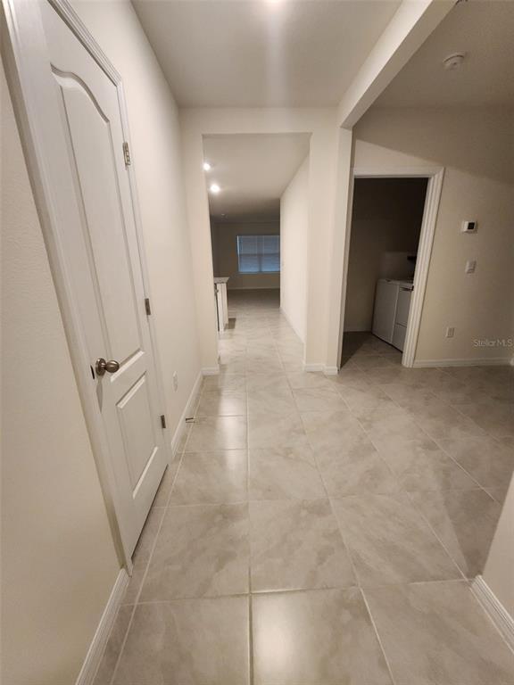 Building Photo - 1051 Griffon Ave