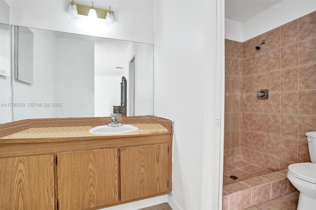 Building Photo - 1233 Hampton Blvd