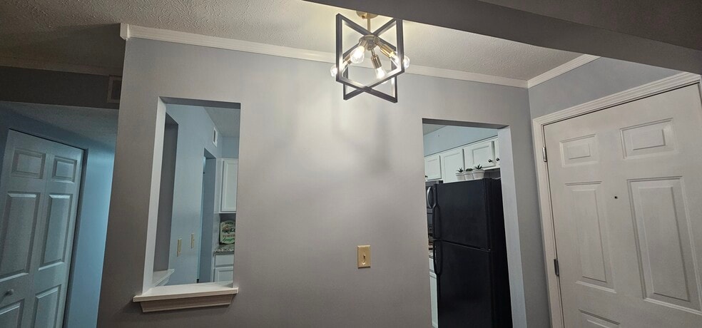 New entryway lighting - 408 La Fontenay Ct