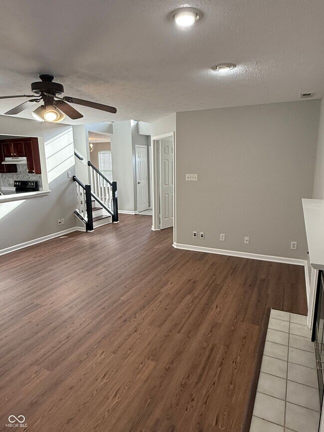 Building Photo - 5512 James Blair Dr