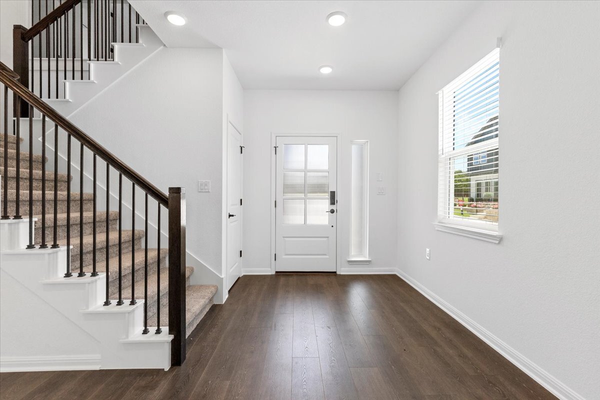 Building Photo - 15600 Nola Ct
