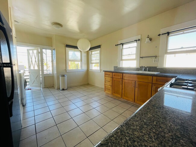 Kitchen - Access to Surface Parking Lot - 4503 Rosewood Ave