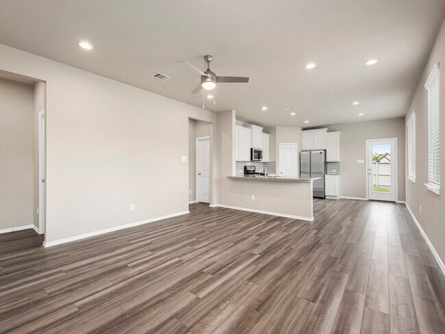 Building Photo - 9278 Inland Leather Ln