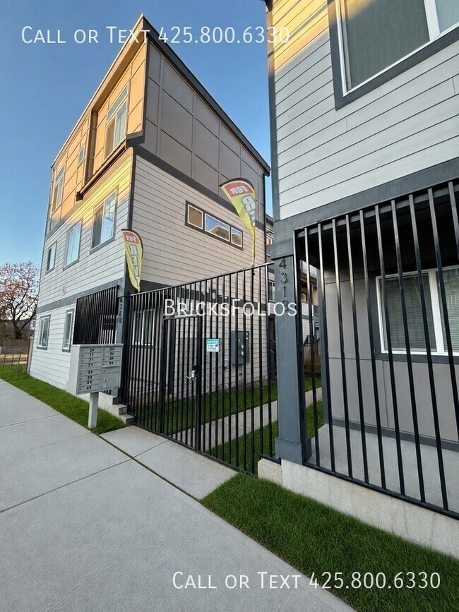 Building Photo - 4318 S Puget Sound Ave