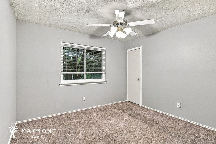Building Photo - 4715 Trevor Hill Dr