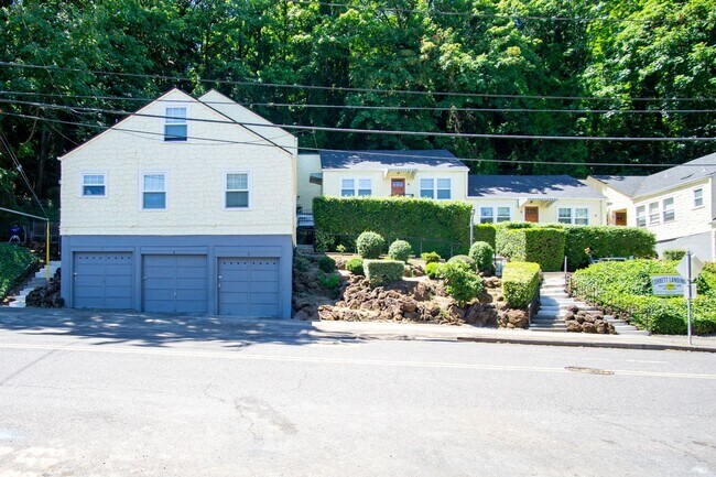 Building Photo - 6425 S Corbett Ave