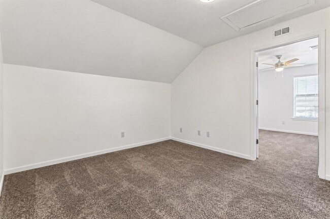 Building Photo - 16013 Stags Leap Dr