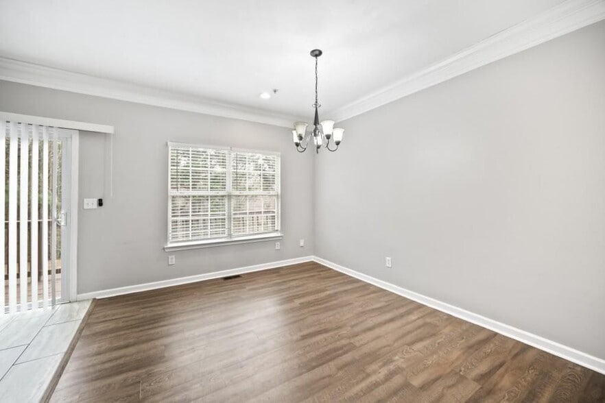 Building Photo - 1010 Society Way