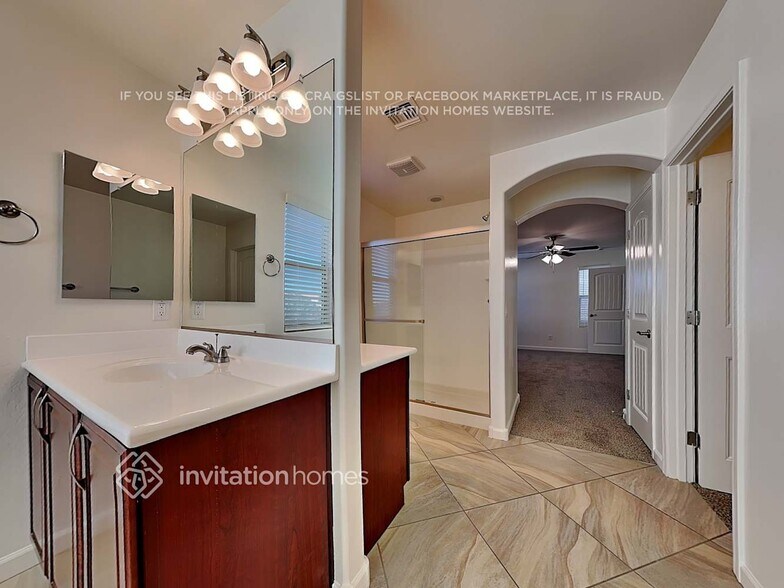 Building Photo - 3387 E Liberty Ln