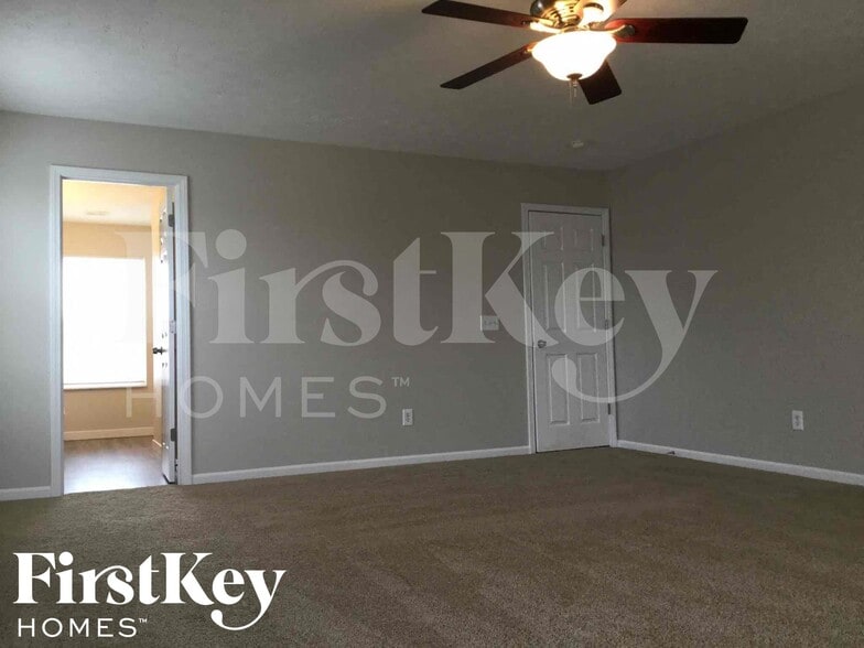 Building Photo - 6914 Governors Point Dr