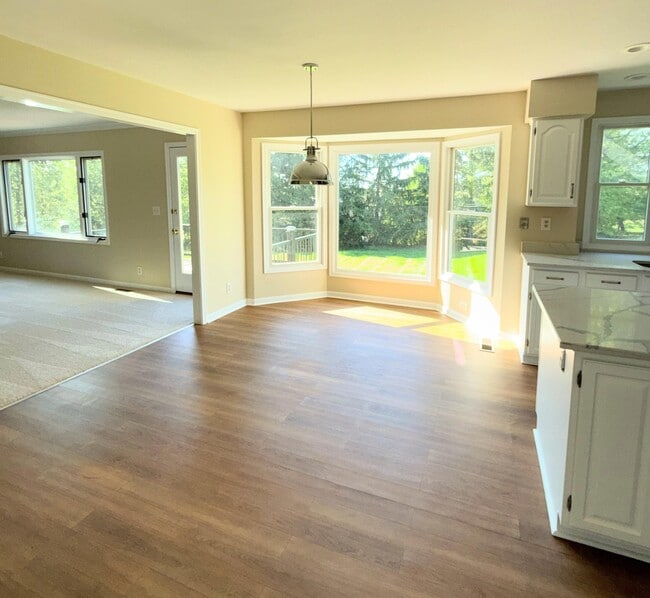 Building Photo - 917 Whirlaway Dr