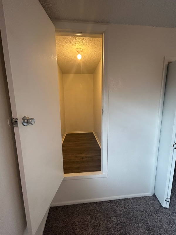 Building Photo - 2530 Taylor Ln