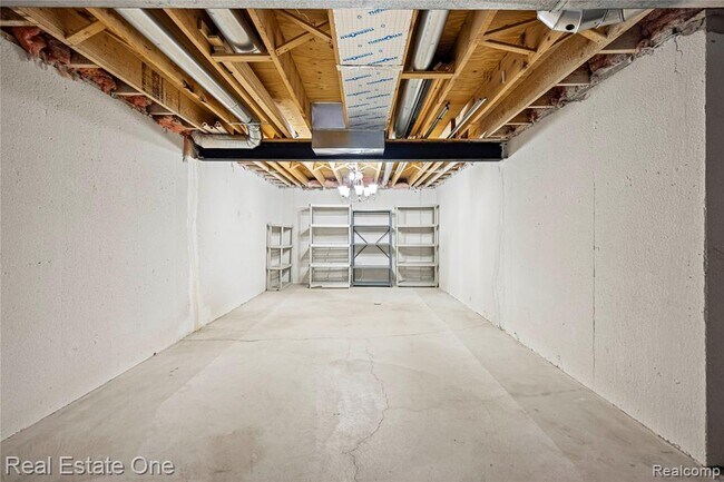 Building Photo - 38282 Saratoga Cir