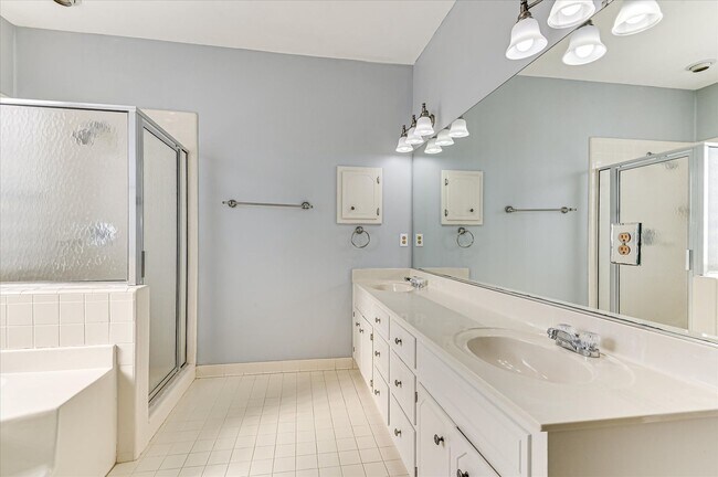 Building Photo - 1140 Parkside Trail