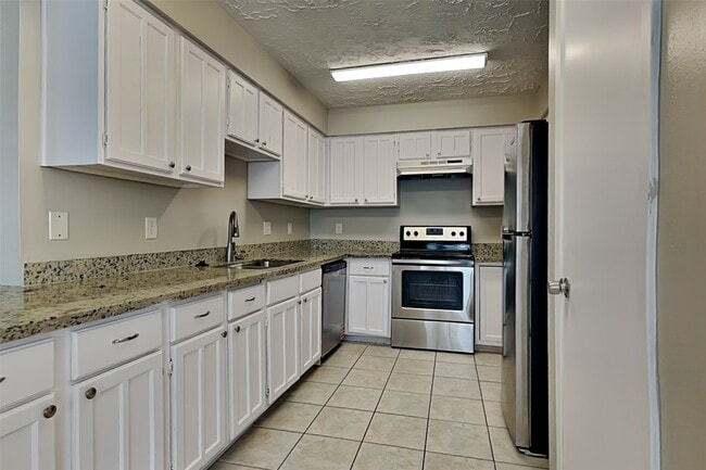 Building Photo - 13414 Tara Oak Dr