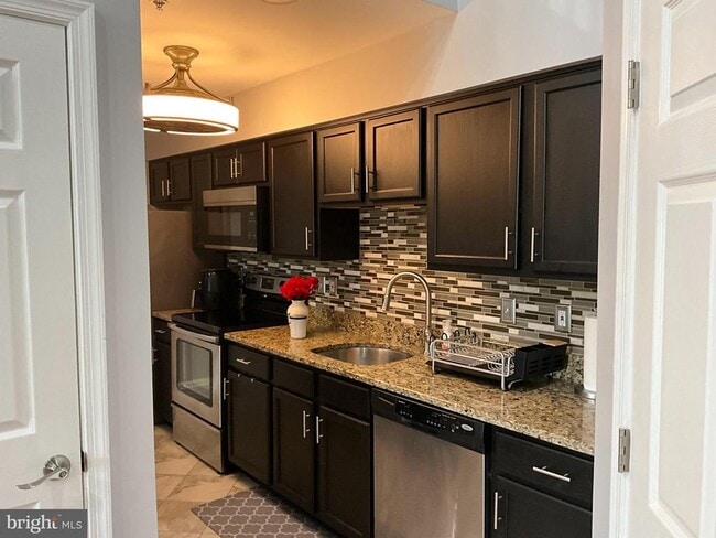 Building Photo - 3708 Excalibur Ct