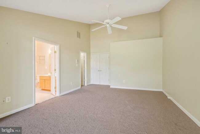 Building Photo - 5587 Governors Pond Cir