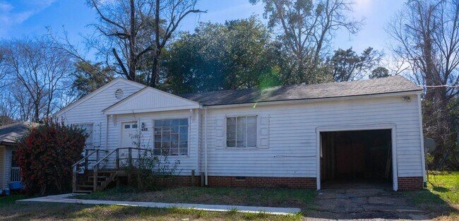Building Photo - 433 Lawrence Rd