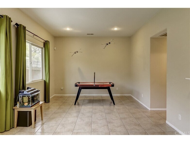 Building Photo - 26426 Mare Ln