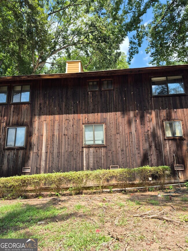 Building Photo - 7 Quail Run