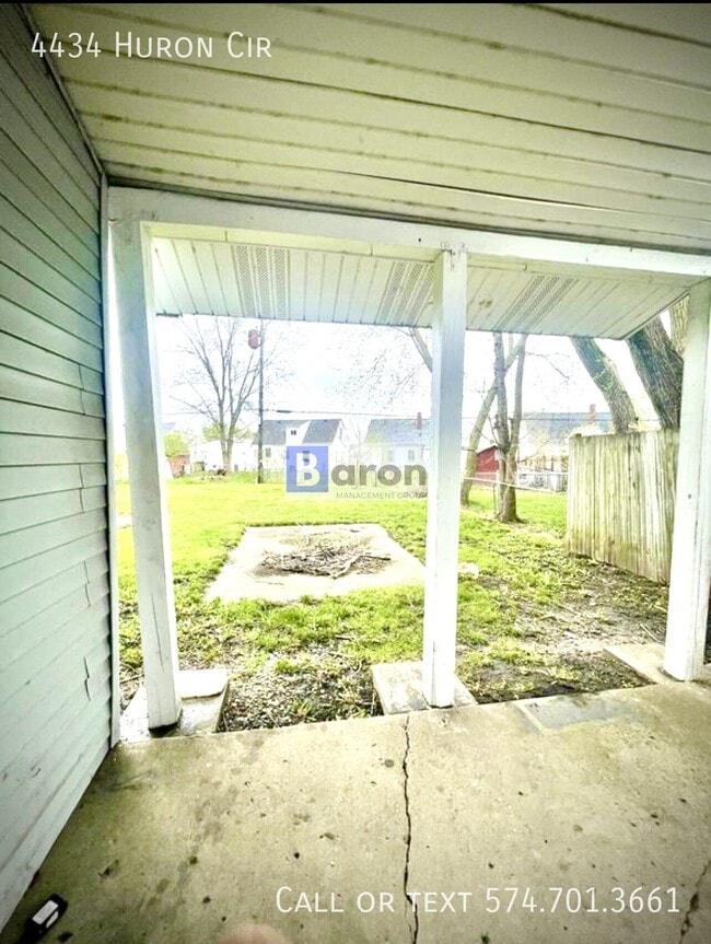 Building Photo - 4434 Huron Cir