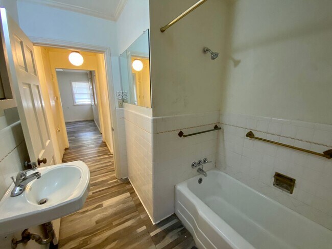 Building Photo - 3 bed 2.5 with awesome basement near Tech now available