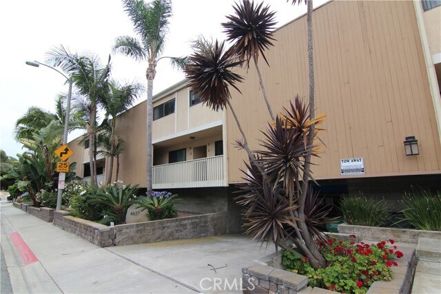 Primary Photo - 4637 Park Dr