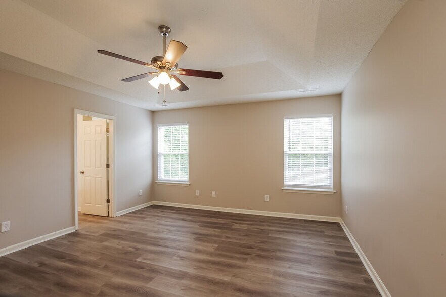 Building Photo - 4116 Everest Dr