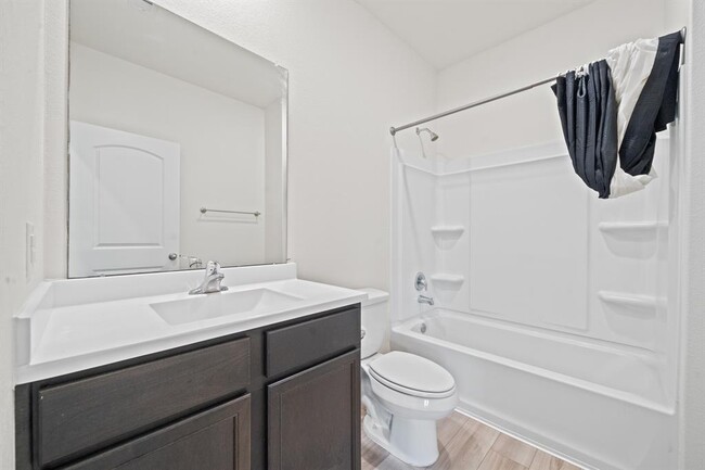 Building Photo - 569 Amberwood Pk Dr