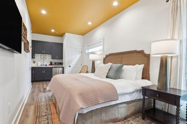 Building Photo - 1738 N Rampart St