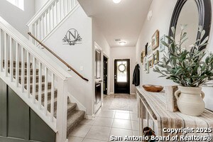 Building Photo - 7919 Deepwell Dr